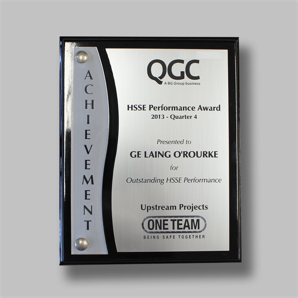 Accolade Series - Achievement Plaque 250mm